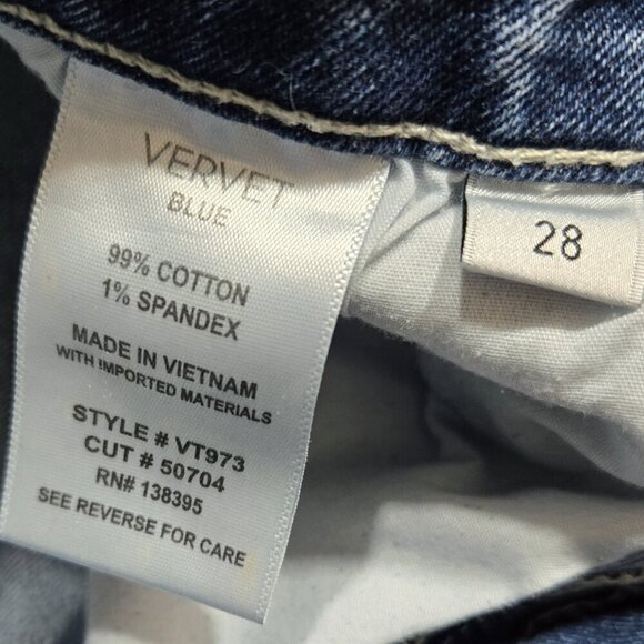 Vervet Blue Light Wash Distressed Cropped Mom Jean VT973 - Picture 8 of 9